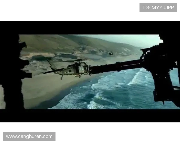 20000人的围剿，黑鹰坠落里160人的求生之路有多艰难